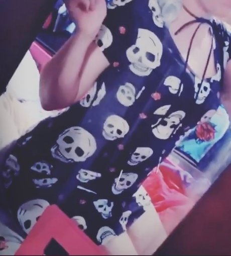 Yours Trulyy star du porno gratuit photo