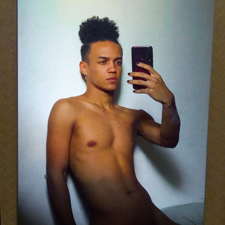 Alanzin_ modèle artistique galerie