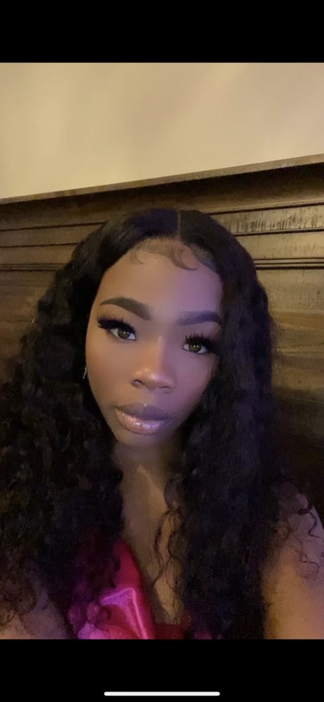 Goddess Kellz_ modèle sympa collection