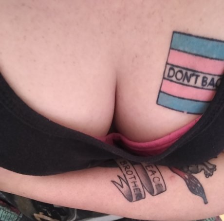 Glitch SteelHeart nus de stars du porno des photos