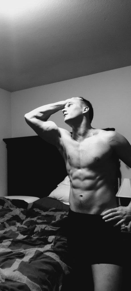 Tyler Cloud modèle érotique photo