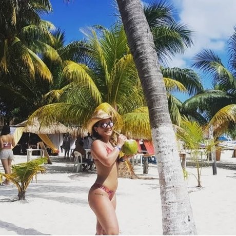 Rofetish étoile chaude archive