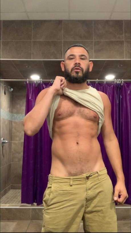 Atx 512 modèle pornographique galeries