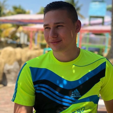 Dyomar Perez jolie étoile galeries