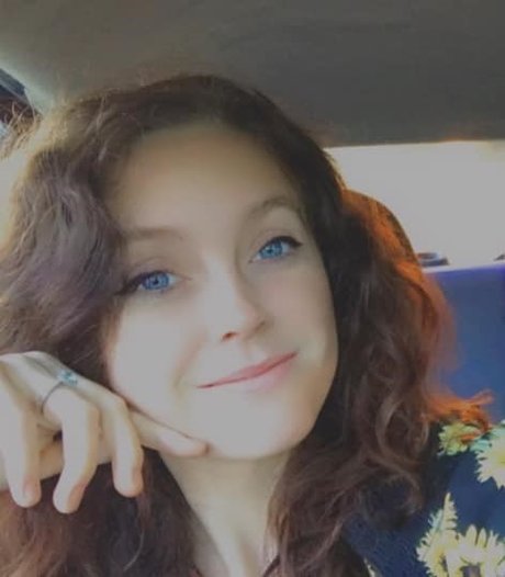 Tay Bunnie actrice chaude images