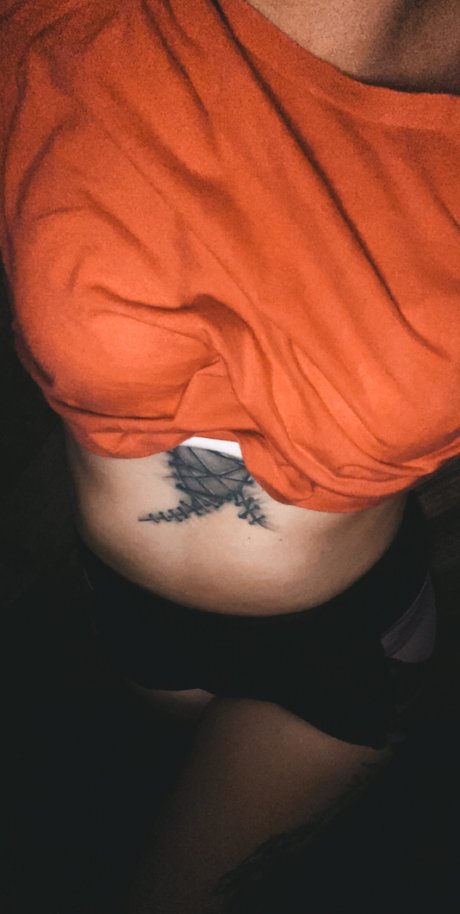 Peachy Queen star du porno de haute qualité galerie