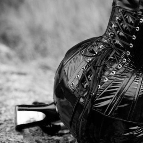 Kali Morino modèle érotique collection