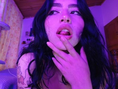 valen foc actrice de grande qualité photos