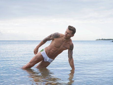 Mainzzz actrice sexy photos