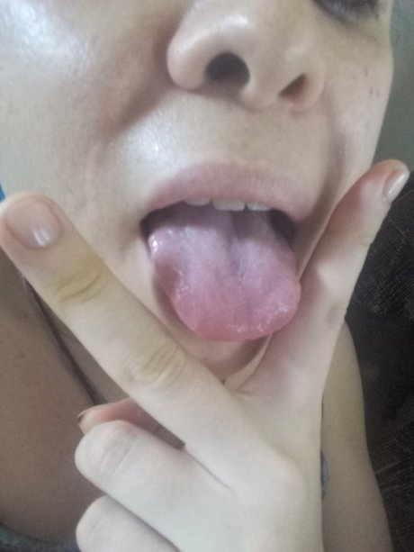 Porcelain Vicky étoile nue galeries