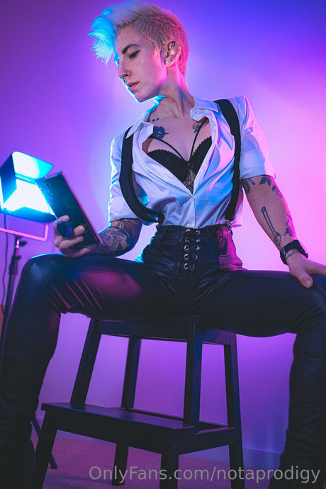 Notaprodigy étoile sexy galeries