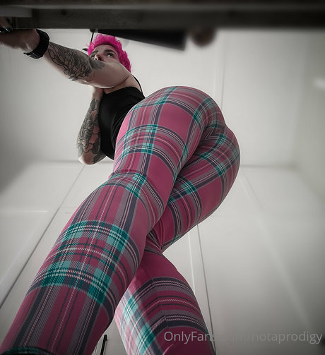 Notaprodigy jolie star du porno img