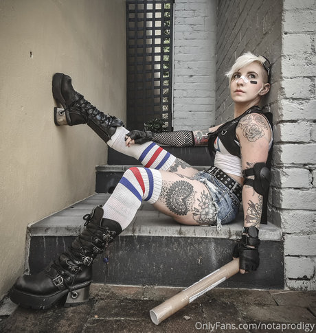 Notaprodigy xxx star du porno photos