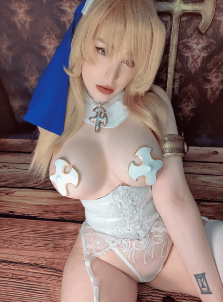 Pialoof actrice pornographique img