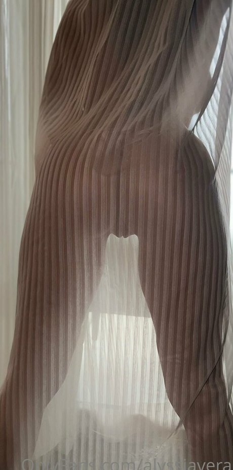 alyssia vera xxx étoile des photos