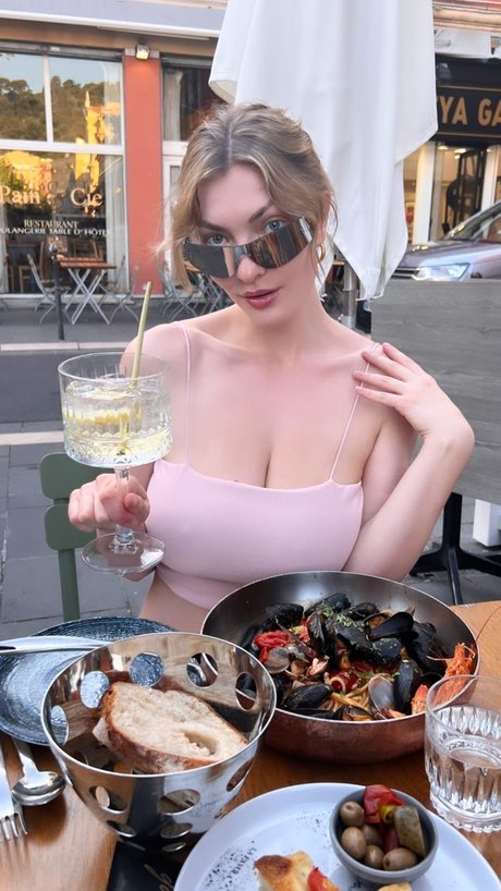 angel maralyn modèle images