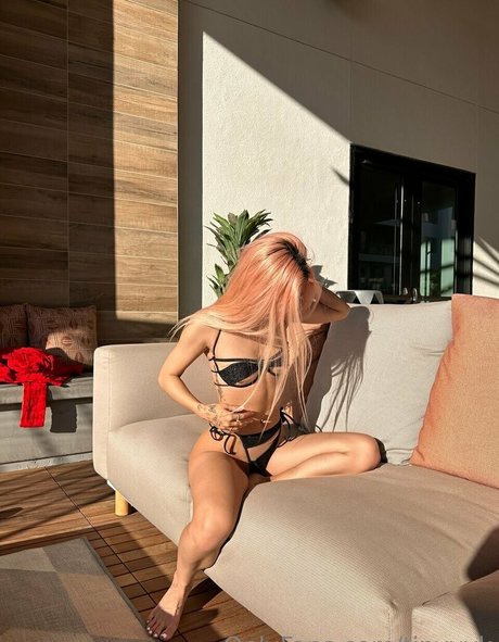 tinyyyk actrice de nus images