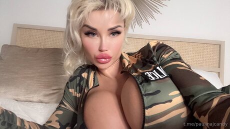 Paulina J Candy star pornographique images