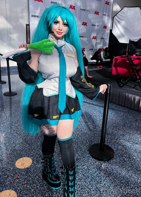 Mimsy modèle chaud des photos