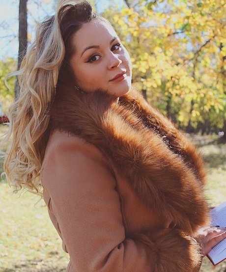 Holly Garner nus étoiles photo