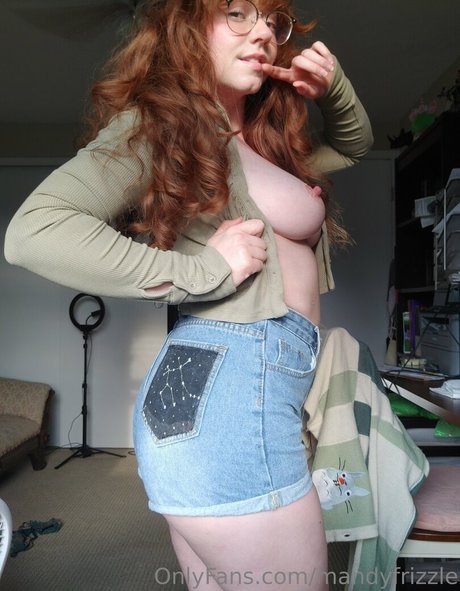 MandyFrizzle actrice exclusive archive