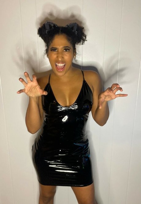 Marti Belle nus star du porno des photos