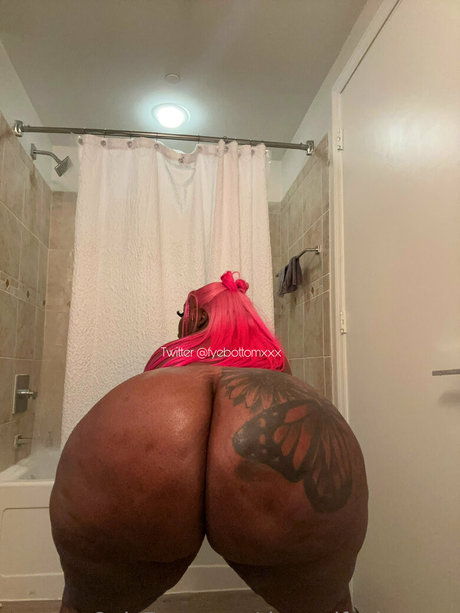 therealfyebottom étoile exclusive photos