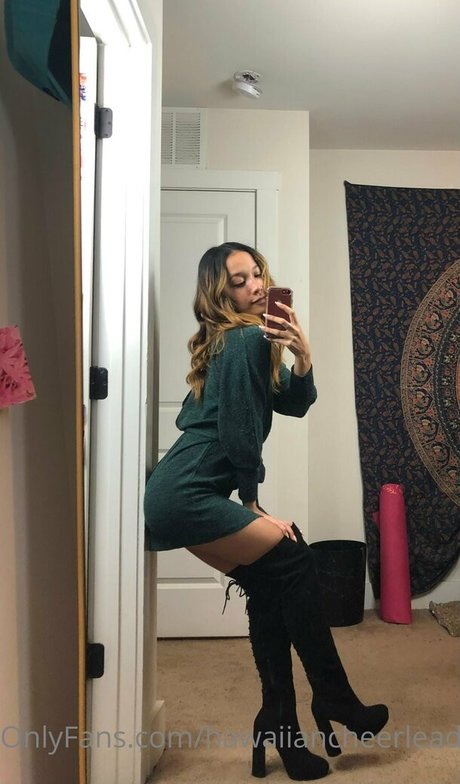 Hawaiian Cheerleader actrice parfaite img