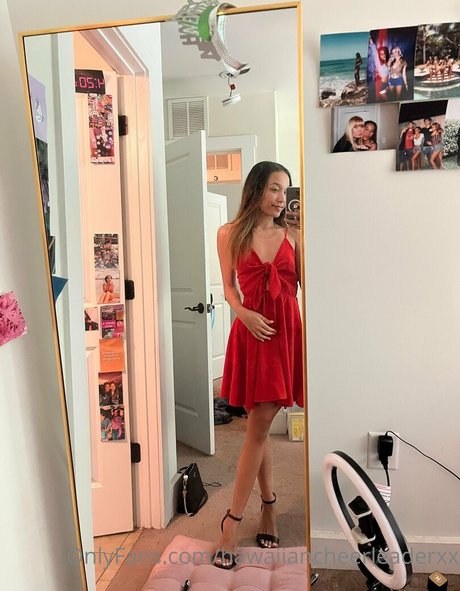 Hawaiian Cheerleader actrice xxx des photos