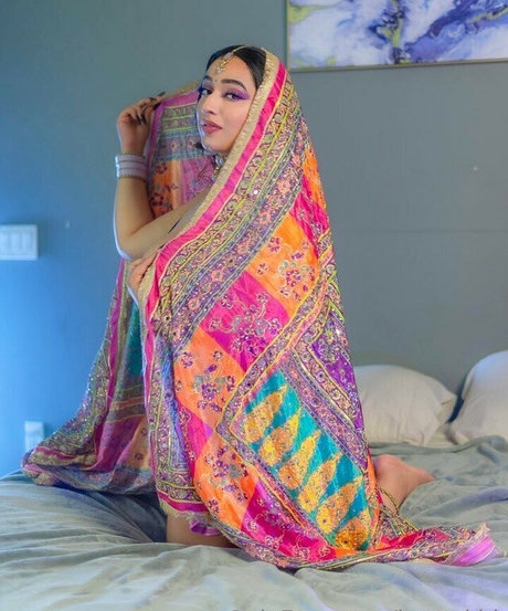 Rakhi Gill actrice exclusive galeries