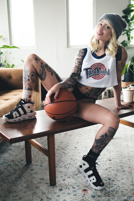 Addox actrice adulte archive