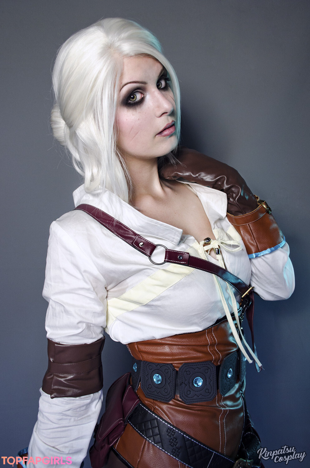 Kinpatsu Cosplay star du porno chaud image