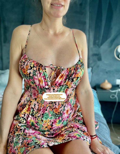 nextdoornurs3 star du porno gratuite image