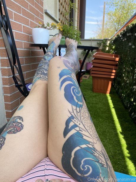 Yanasinner modèle magnifique photo