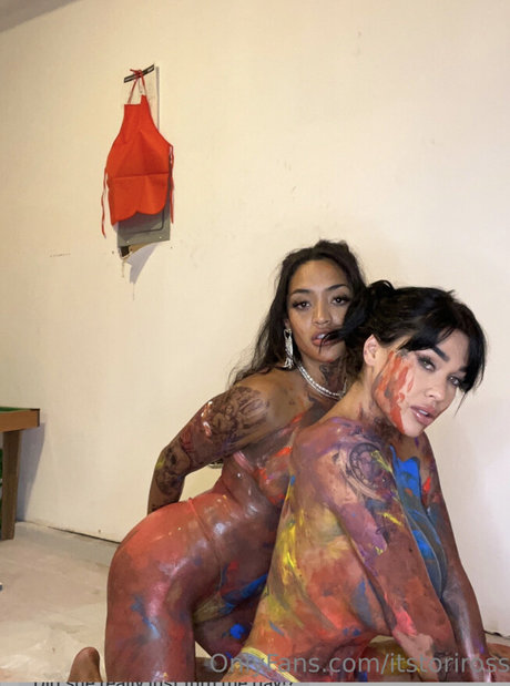 Tori Ross jolie actrice photos