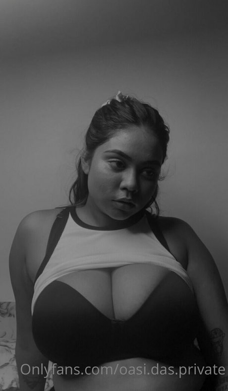 Oasi Das modèle artistique photos