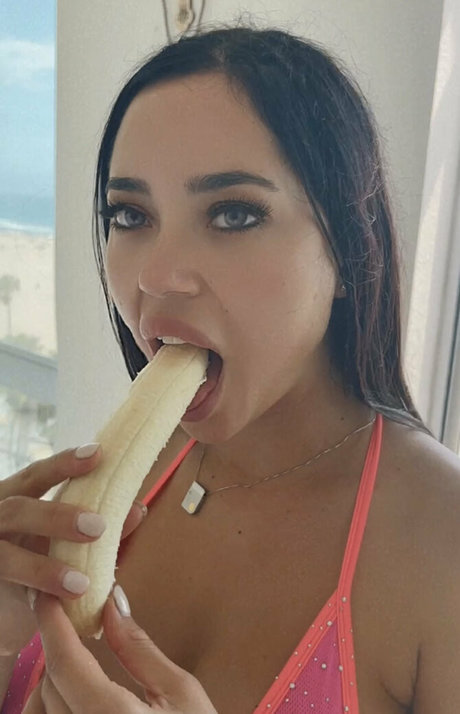 marisol yotta joli modèle photo