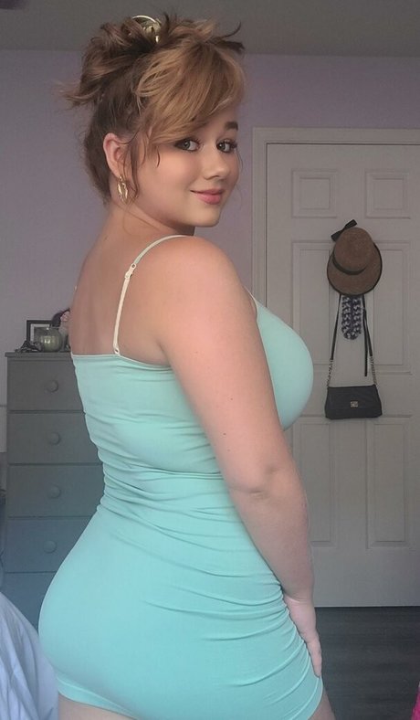 Lillie007 star du porno nue galerie