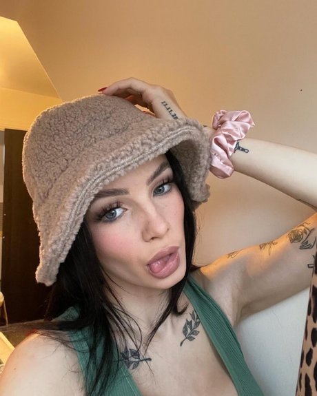 Brittany Olivia sexe star galerie