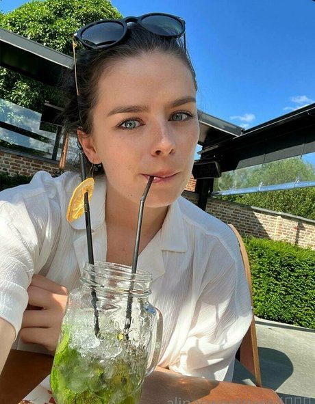 alinasweetness modèle archive