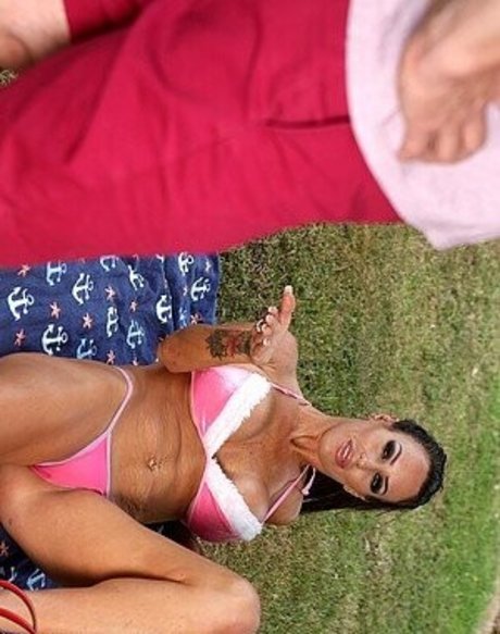 Charlie Monaco star du porno nue photos