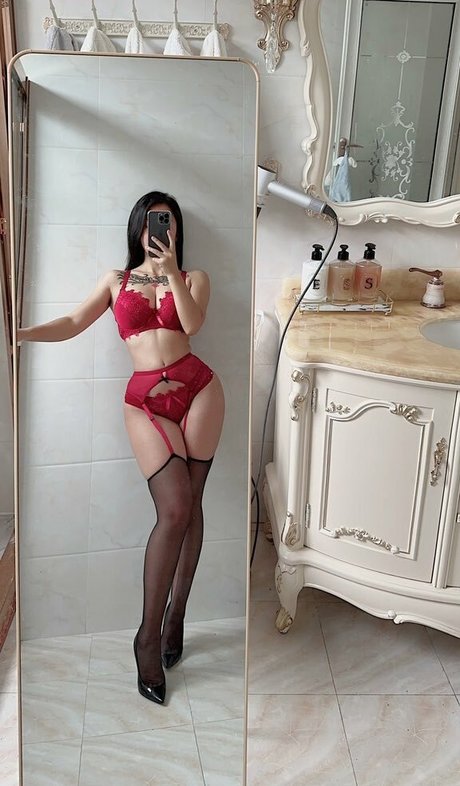 Zhang Heyu actrice de nus des photos