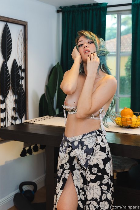 Rain Paris étoile gratuite galerie