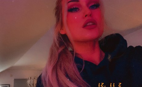 Scream Queen haut de star du porno photos