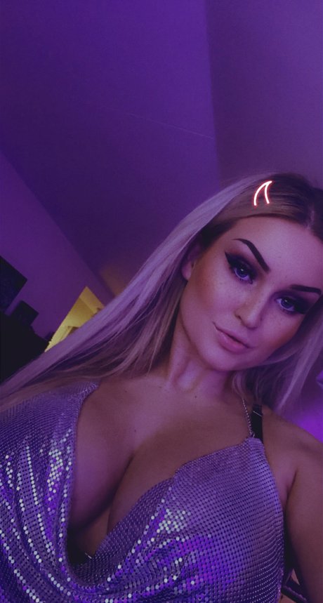 Scream Queen star du porno nue image