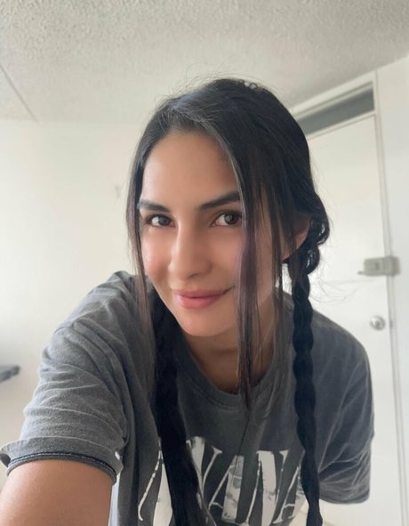 Annie Guzman star du porno chaude galerie