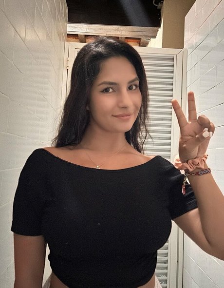 Annie Guzman étoile chaude photos