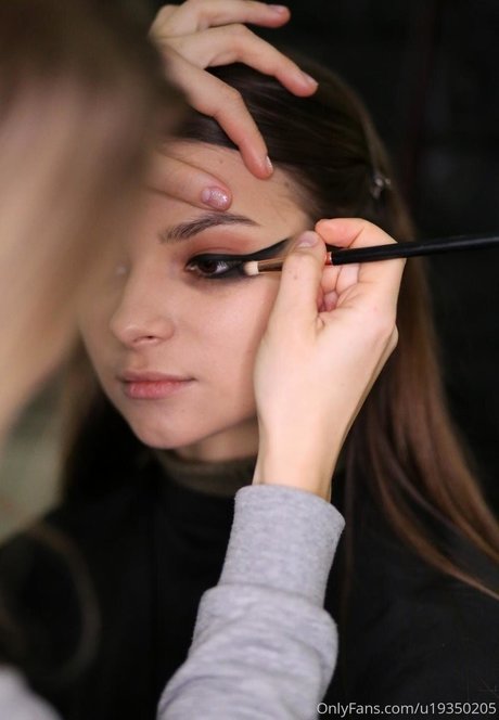 anabel054 modèle magnifique galeries