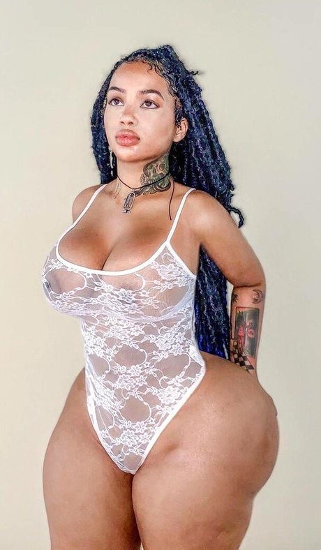 chatte solo uniquementfans pornographique hd archive