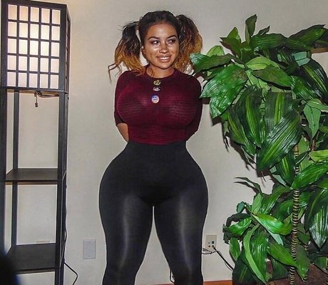 Raychiel actrice de nus galerie